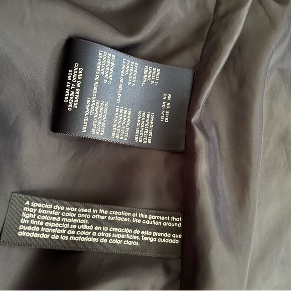 Woman’s Tommy Hilfiger quilted jacket Size Medium navy blue - Picture 11 of 12